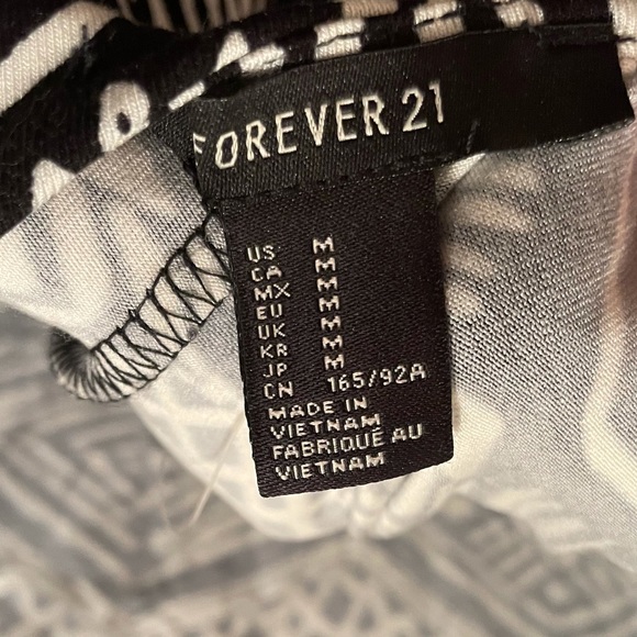 Forever 21 Stretchy low back dress - Picture 4 of 7